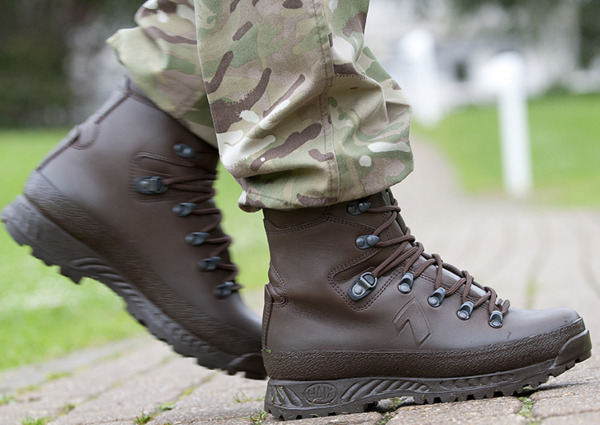 brown combat boots Blog